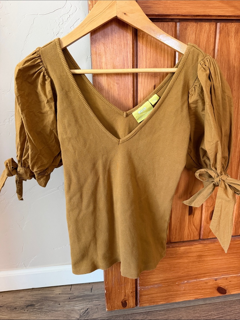Maeve Anthropologie Puff Sleeve Ribbed Top | Mustard Ochre Tie Sleeve S